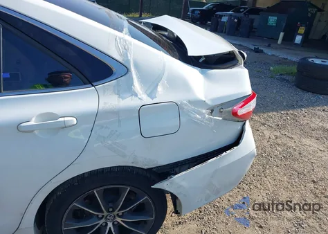 2015 Toyota Camry Xse V6 z USA, uszkodzony, nr VIN 4T1BK1FK6FU560068